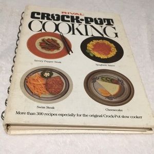 Rival spiral bound Crock-Pot Cooking cook book. Vintage circa 1975. Slow cooking